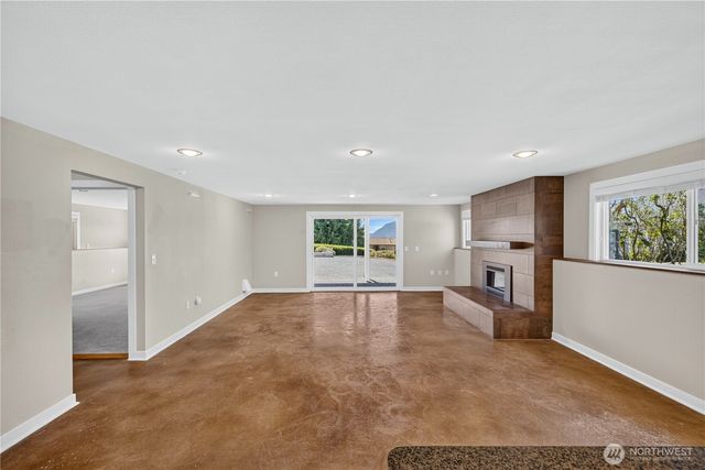 4808 Glasgow Way, Anacortes, WA 98221