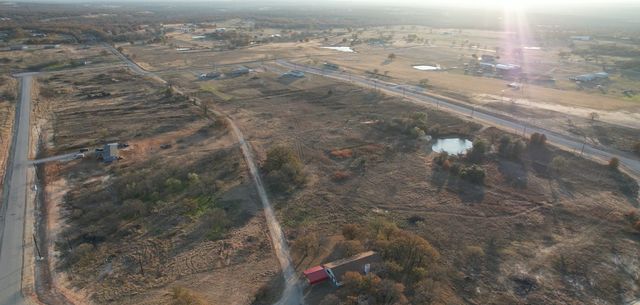 1029 Carnagie Road, Poolville, TX 76487