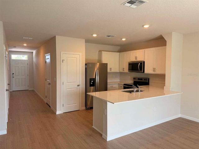 18524 BUCKSKIN DRIVE, Bradenton, FL 34211