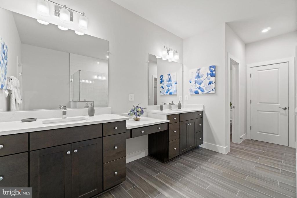 Image 14 of property listing at 2904 BLUE SKIES LN, Upper Marlboro, MD 20774