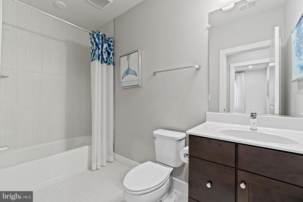 Image 18 of property listing at 2904 BLUE SKIES LN, Upper Marlboro, MD 20774