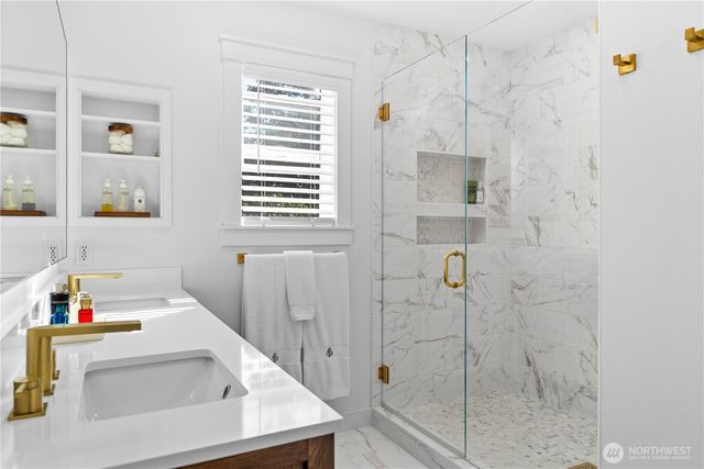 34743 SE Ridge Street, Snoqualmie, WA 98065