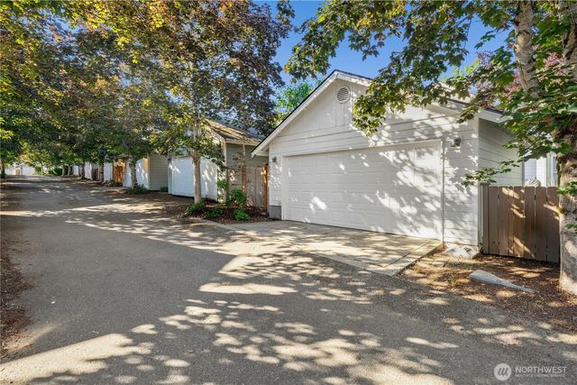 34743 SE Ridge Street, Snoqualmie, WA 98065
