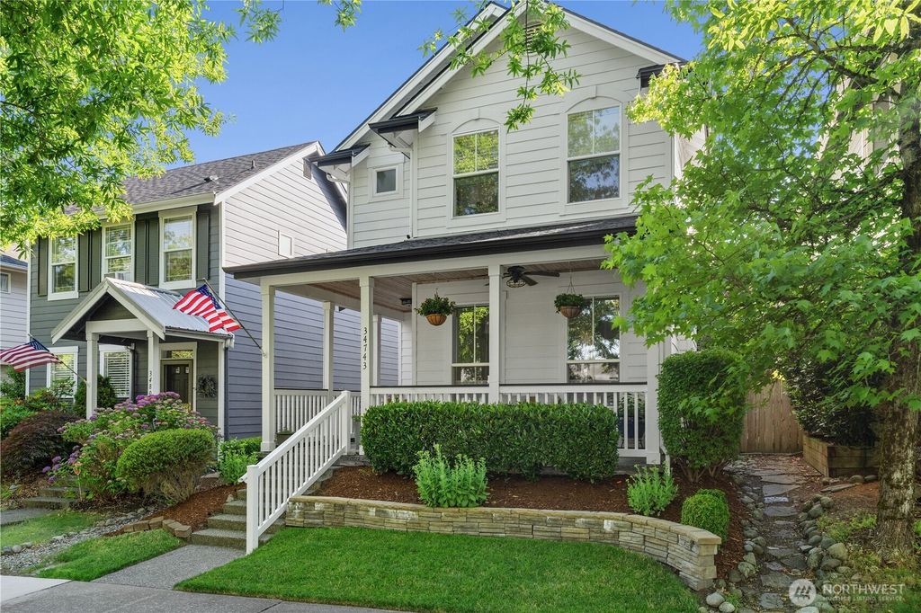 34743 SE Ridge Street, Snoqualmie, WA 98065