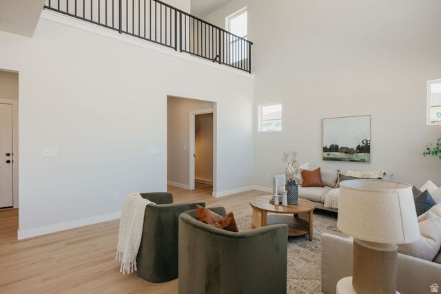 5199 S PARAMOUNT CV, Riverdale, UT 84405