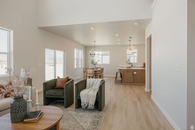 5199 S PARAMOUNT CV, Riverdale, UT 84405