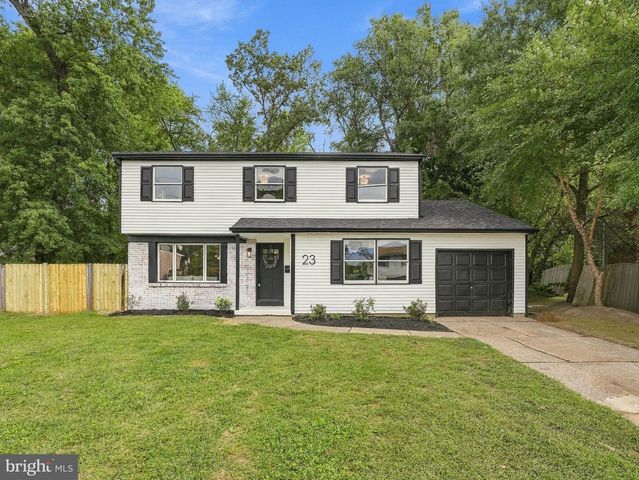 23 WALNUT DR, Burlington, NJ 08016