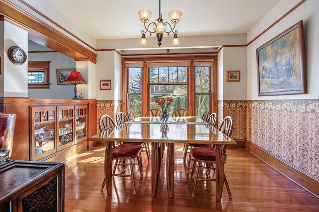 451 N Main Street, Ashland, OR 97520