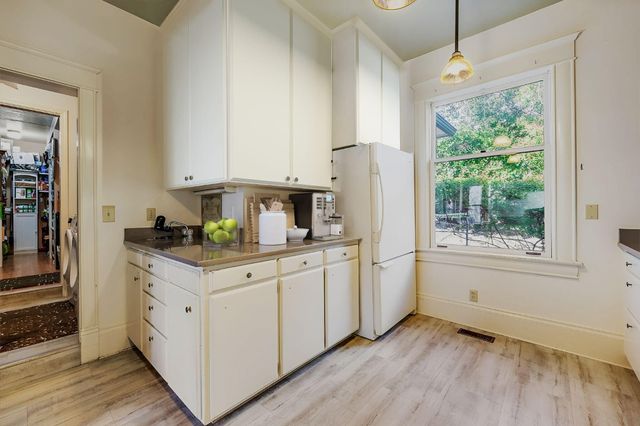 451 N Main Street, Ashland, OR 97520