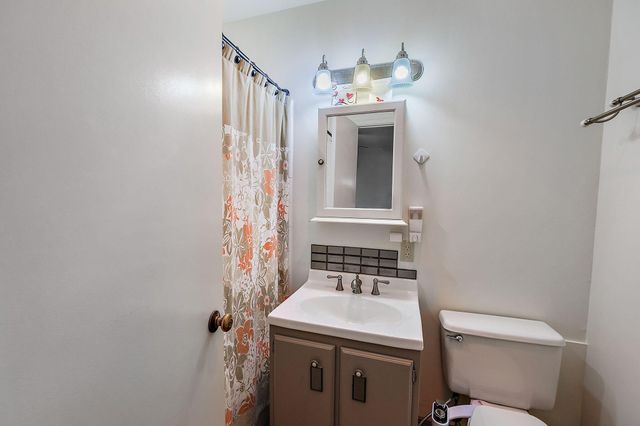 451 N Main Street, Ashland, OR 97520