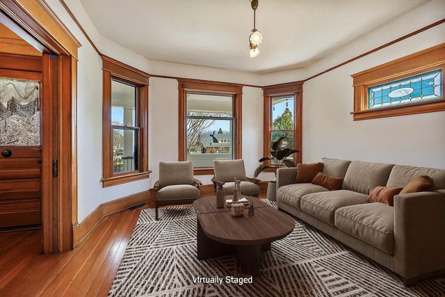 451 N Main Street, Ashland, OR 97520