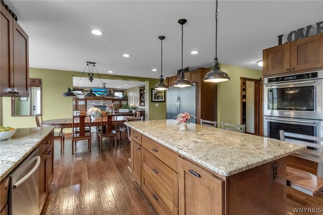 5747 Strickler Road, Clarence, NY 14031