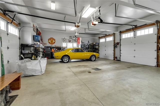 5747 Strickler Road, Clarence, NY 14031