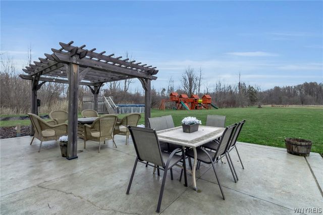 5747 Strickler Road, Clarence, NY 14031