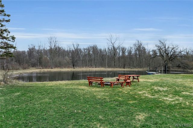 5747 Strickler Road, Clarence, NY 14031