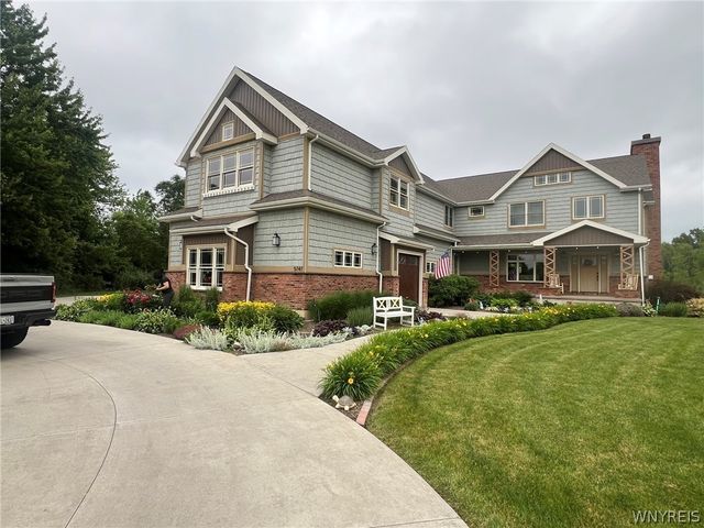 5747 Strickler Road, Clarence, NY 14031