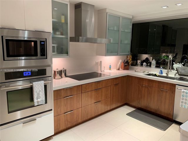 1541 Brickell Ave A-3902, Miami, FL 33129