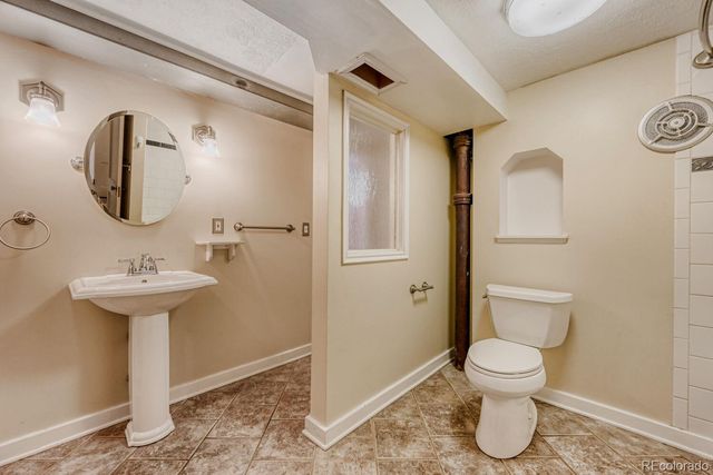 3434 W 45th Avenue, Denver, CO 80211