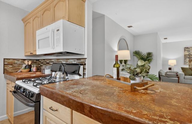 7641 Twin Oaks Ave, Citrus Heights, CA 95610