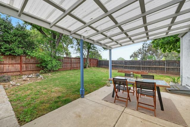 7641 Twin Oaks Ave, Citrus Heights, CA 95610