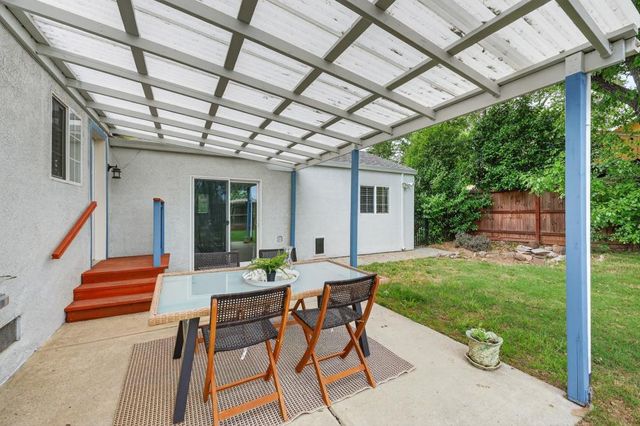 7641 Twin Oaks Ave, Citrus Heights, CA 95610