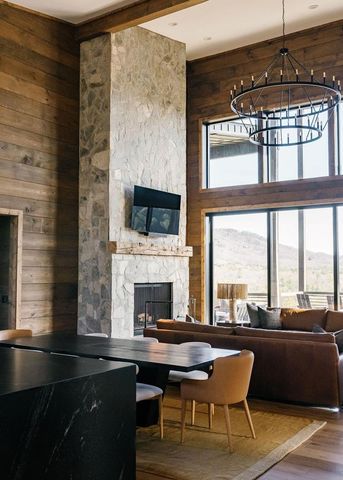 156 Coles Crossing Road, Mineral Bluff, GA 30559