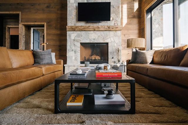 156 Coles Crossing Road, Mineral Bluff, GA 30559