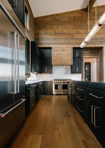 156 Coles Crossing Road, Mineral Bluff, GA 30559