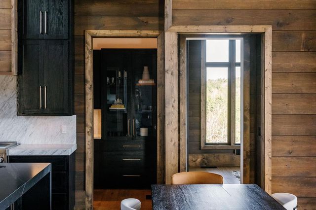 156 Coles Crossing Road, Mineral Bluff, GA 30559