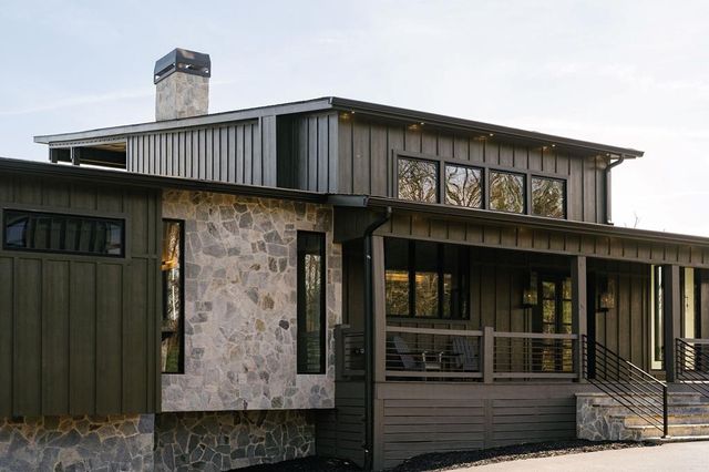 156 Coles Crossing Road, Mineral Bluff, GA 30559