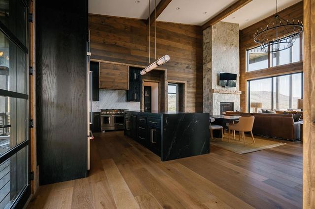 156 Coles Crossing Road, Mineral Bluff, GA 30559