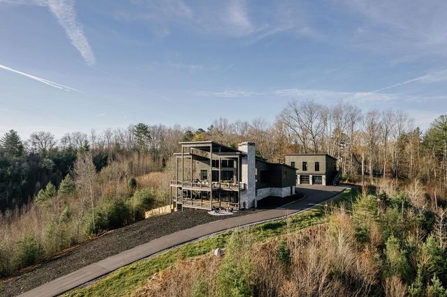 156 Coles Crossing Road, Mineral Bluff, GA 30559