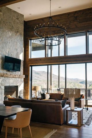 156 Coles Crossing Road, Mineral Bluff, GA 30559