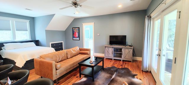 1 Bennett Point Drive A, Beaufort, SC 29907