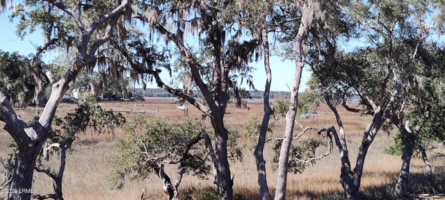 1 Bennett Point Drive A, Beaufort, SC 29907