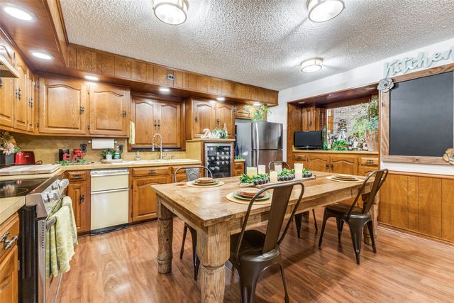 10615 Old Seagoville Road, Dallas, TX 75217