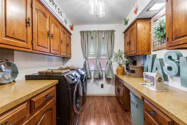 10615 Old Seagoville Road, Dallas, TX 75217