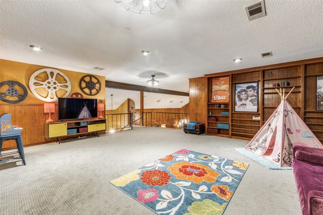 10615 Old Seagoville Road, Dallas, TX 75217