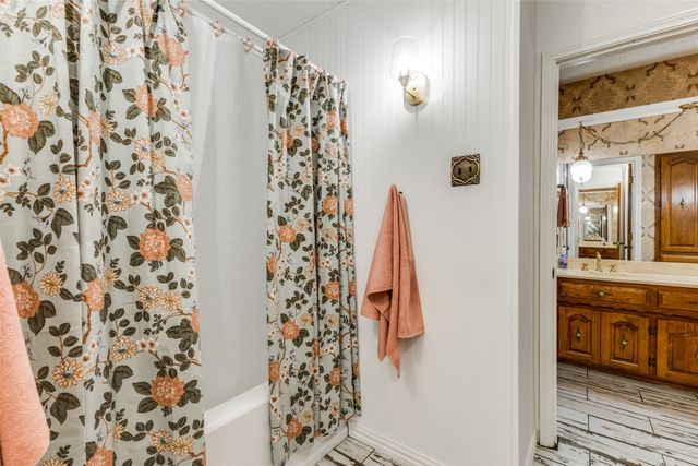 10615 Old Seagoville Road, Dallas, TX 75217