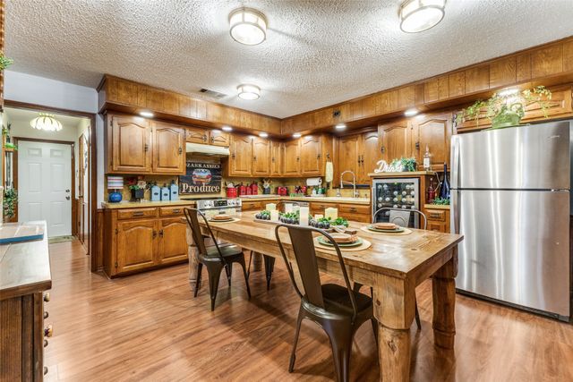 10615 Old Seagoville Road, Dallas, TX 75217