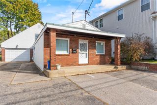 379 Maple Avenue, Barrington, RI 02806
