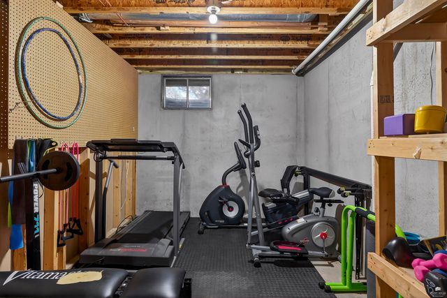 3912 Barbara Lane, Manhattan, KS 66503