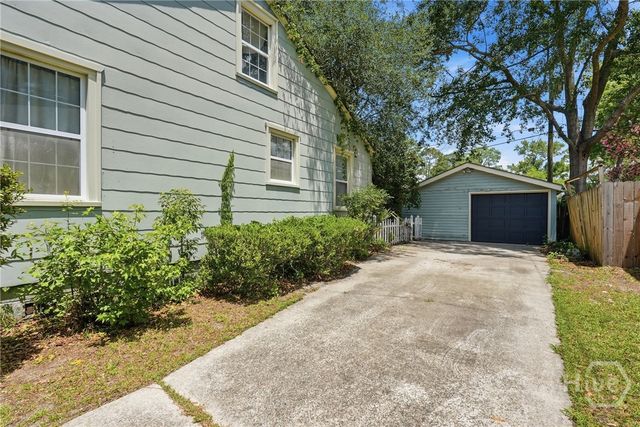 316 Columbus Drive, Savannah, GA 31405