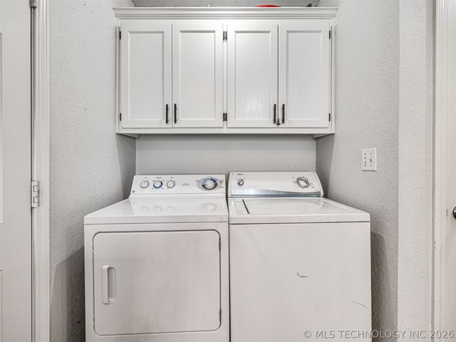 17 W Ross Avenue W, Sapulpa, OK 74066