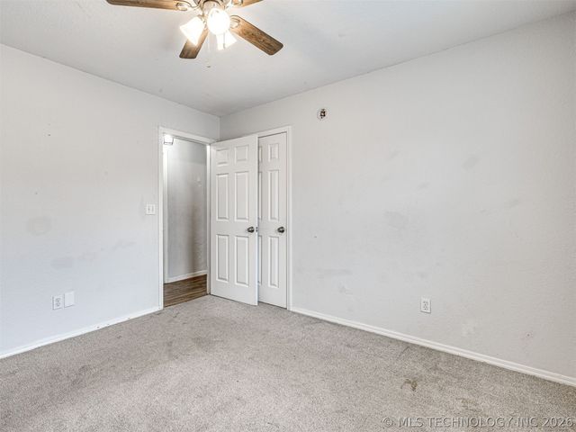17 W Ross Avenue W, Sapulpa, OK 74066