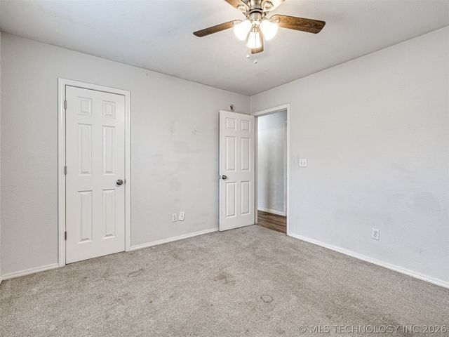 17 W Ross Avenue W, Sapulpa, OK 74066