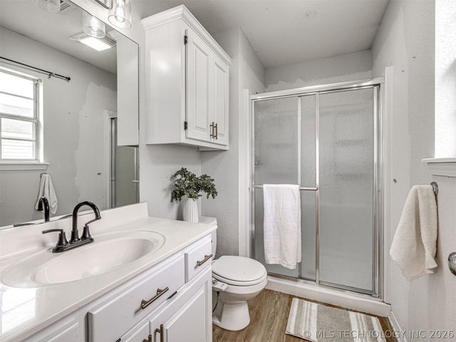 17 W Ross Avenue W, Sapulpa, OK 74066