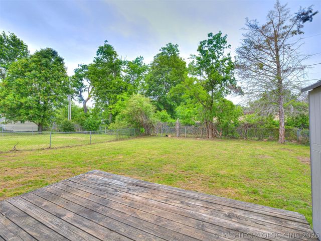 17 W Ross Avenue W, Sapulpa, OK 74066