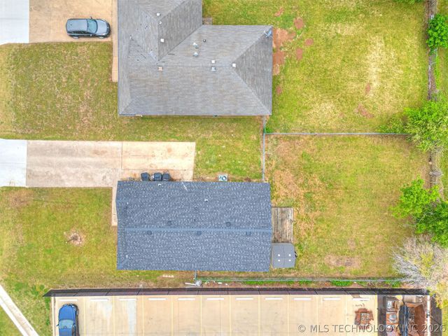 17 W Ross Avenue W, Sapulpa, OK 74066