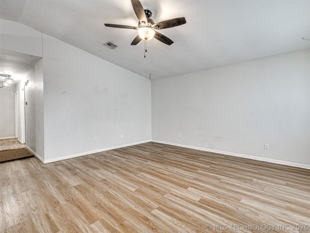 17 W Ross Avenue W, Sapulpa, OK 74066